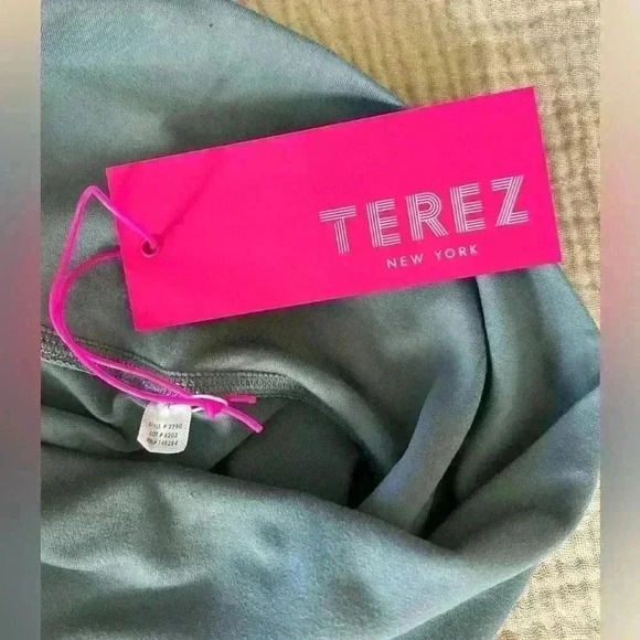 Terez TLC Leggings - Dove Gray - Butter Soft - Size S - Picture 7 of 9